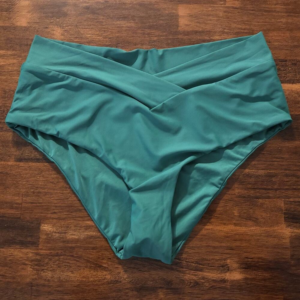 Birdsong Women's Medium Retro Full Bikini Bottom V Front Lined Swimwear